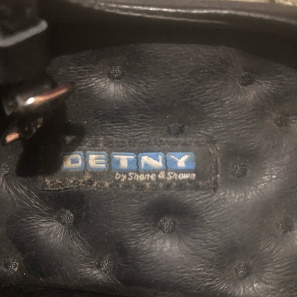 Size 8 DETNY sandal/walking shoe. - Picture 10 of 11